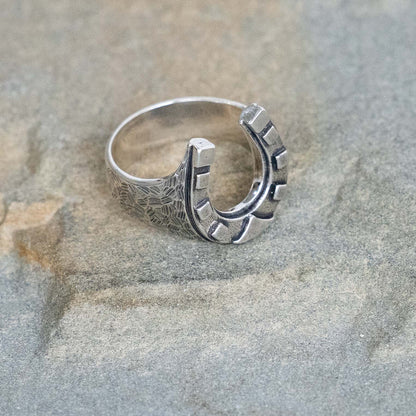 Horseshoe Ring Select a size - Stetson