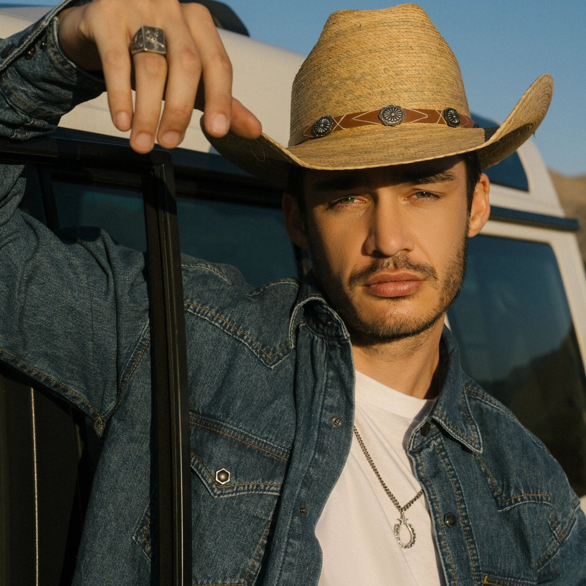 Horseshoe Necklace Select a size - Stetson